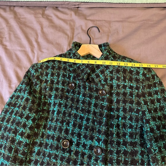 Fun Retro Coat! - Picture 7 of 10